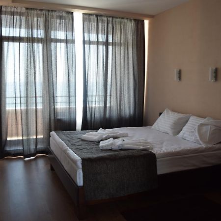 Viro Otel Çornomorsk Dış mekan fotoğraf