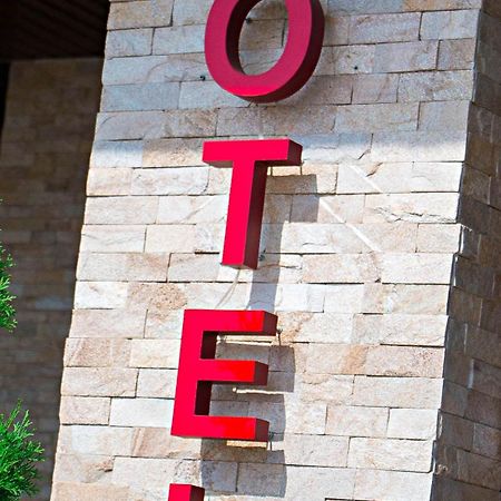 Viro Otel Çornomorsk Dış mekan fotoğraf