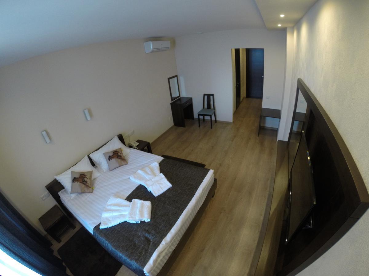 Viro Otel Çornomorsk Dış mekan fotoğraf